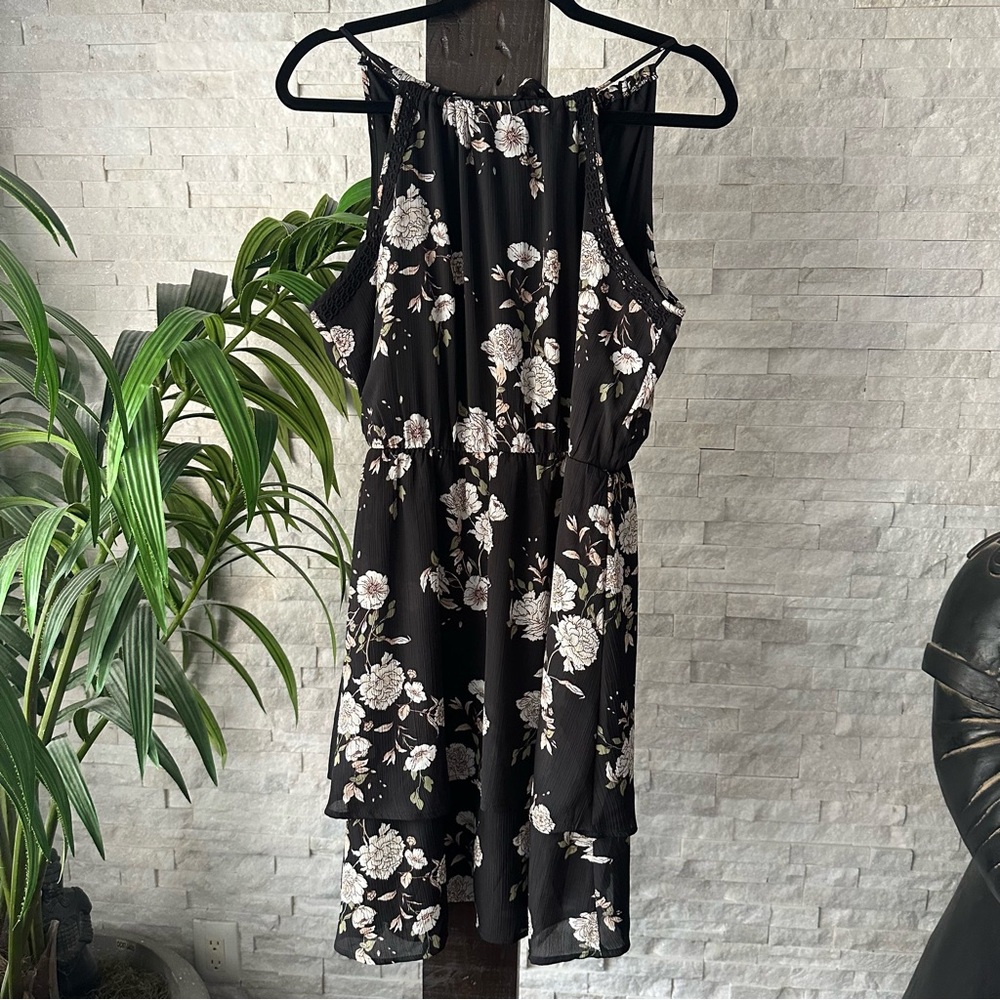 Eyeshadow MAURICE’S Dark Floral Dress Size Large New with Tags